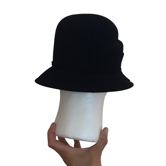 Liz Claiborne Vintage Womens Hat 22 Inch Black Flower Inside Circumference - Picture 4 of 11